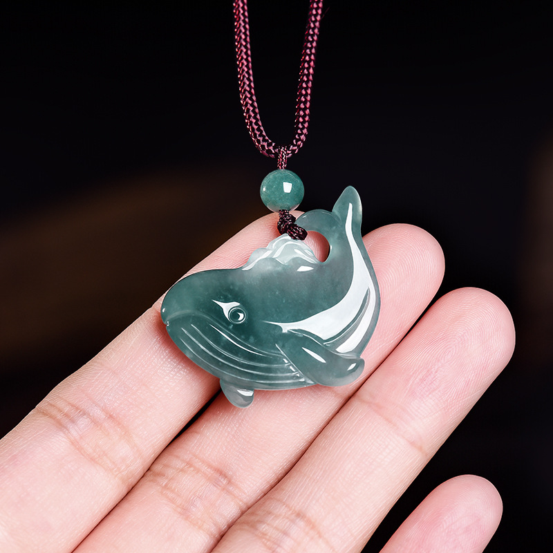 Jewelry & Watches Bench - Kalung Liontin Paus dari Batu Giok