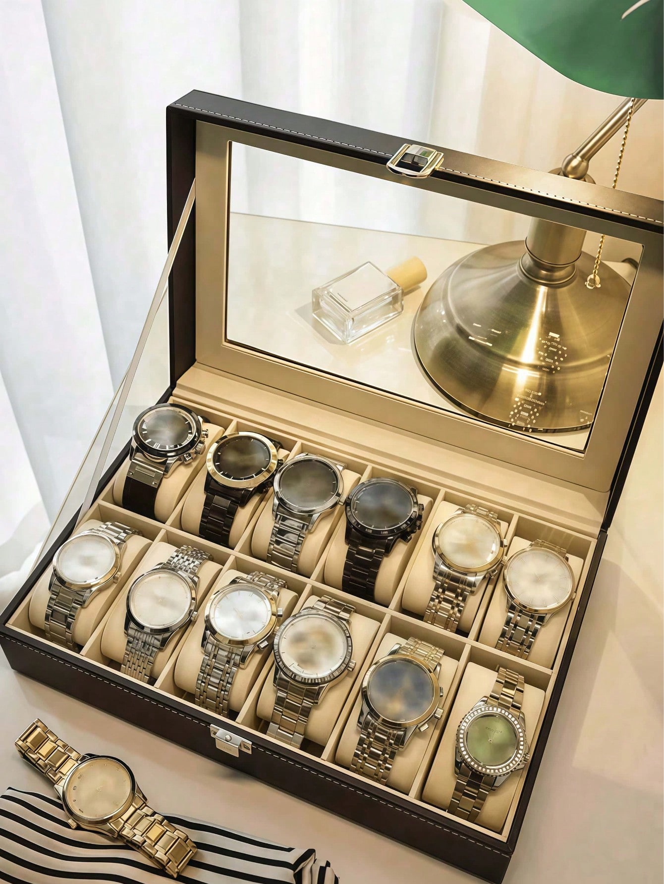 Kotak Jam Tangan Kulit dengan  - Jewelry Box Watches Bracelets ulasan dan harga